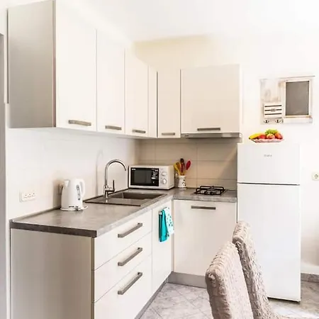 Apartmani Derocchi Pula Exterior photo