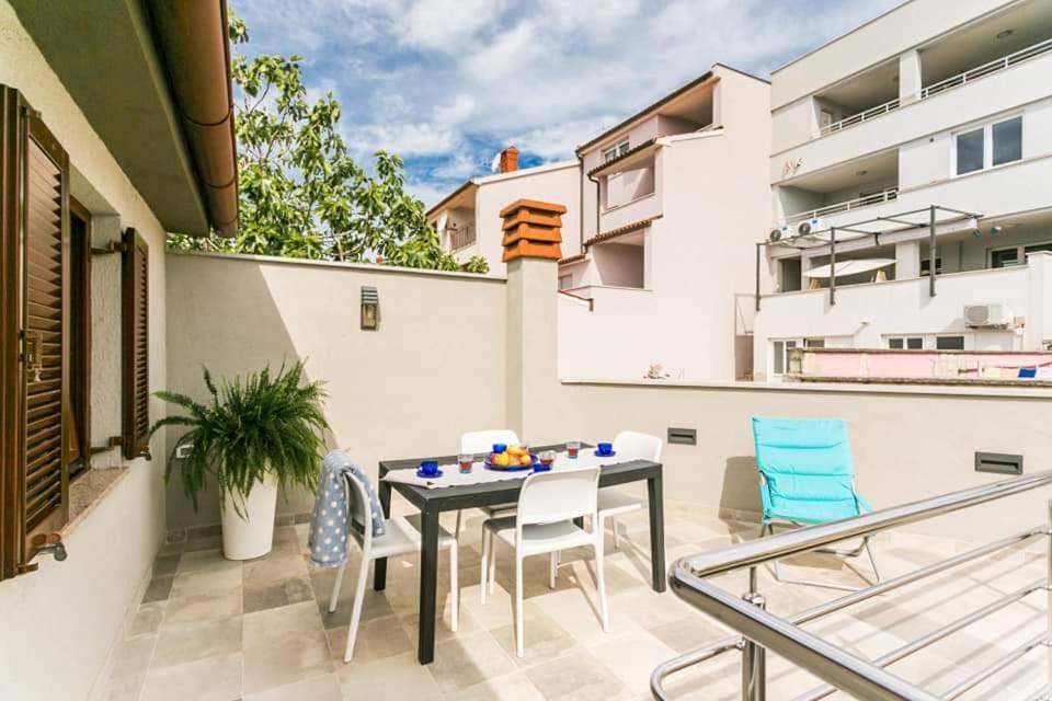 Apartment Derocchi Pula
